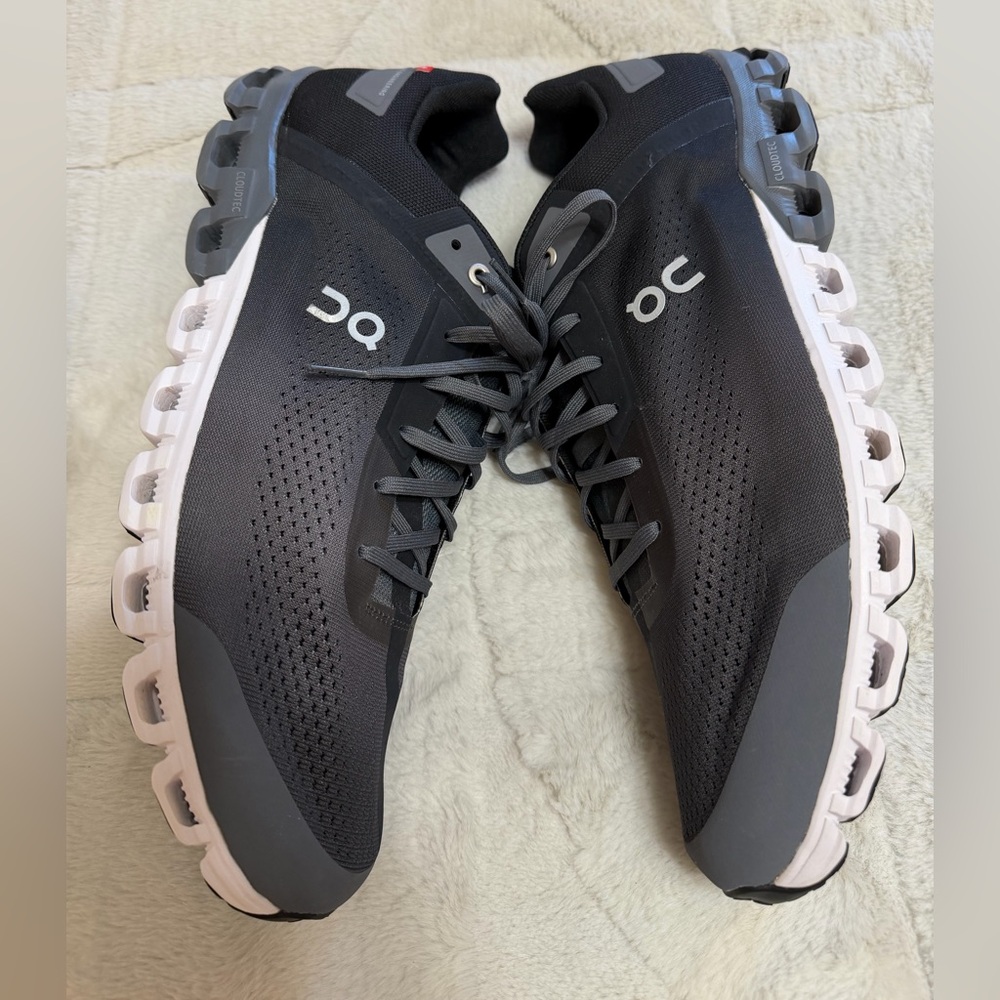 NEW! $160 On Running Cloudflow Athletic Sneakers Shoes Black Gray White 14 - Picture 5 of 9